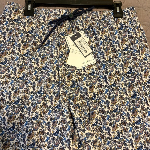 2 Pair Paisley & Gray Swim Trunks – Size Large – NWT – Floral & Bee Print